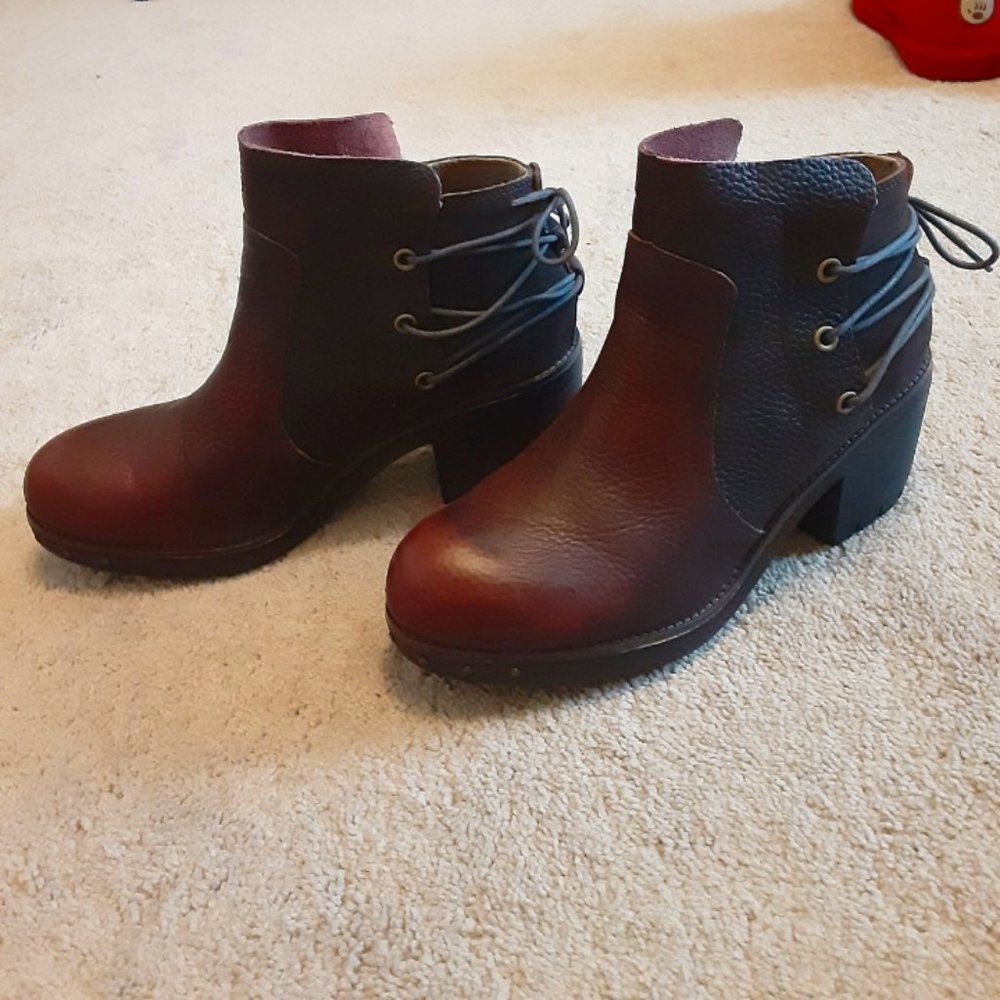 Cat heeled booties